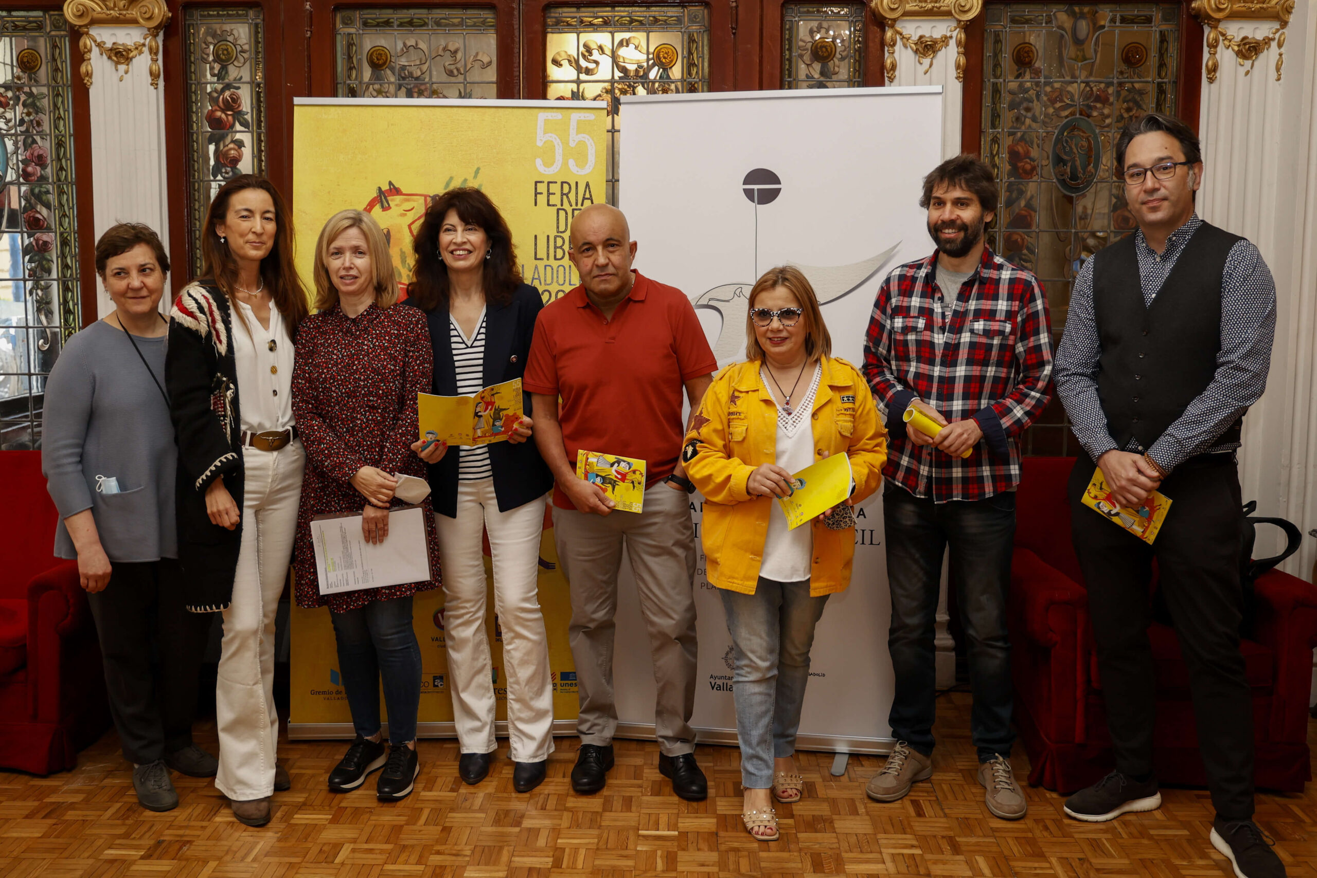 La Feria del Libro de Valladolid programa un centenar de actividades culturales con la presencia destacada del irlandés John Banville y los españoles Muñoz Molina, Soler y Darío Villanueva